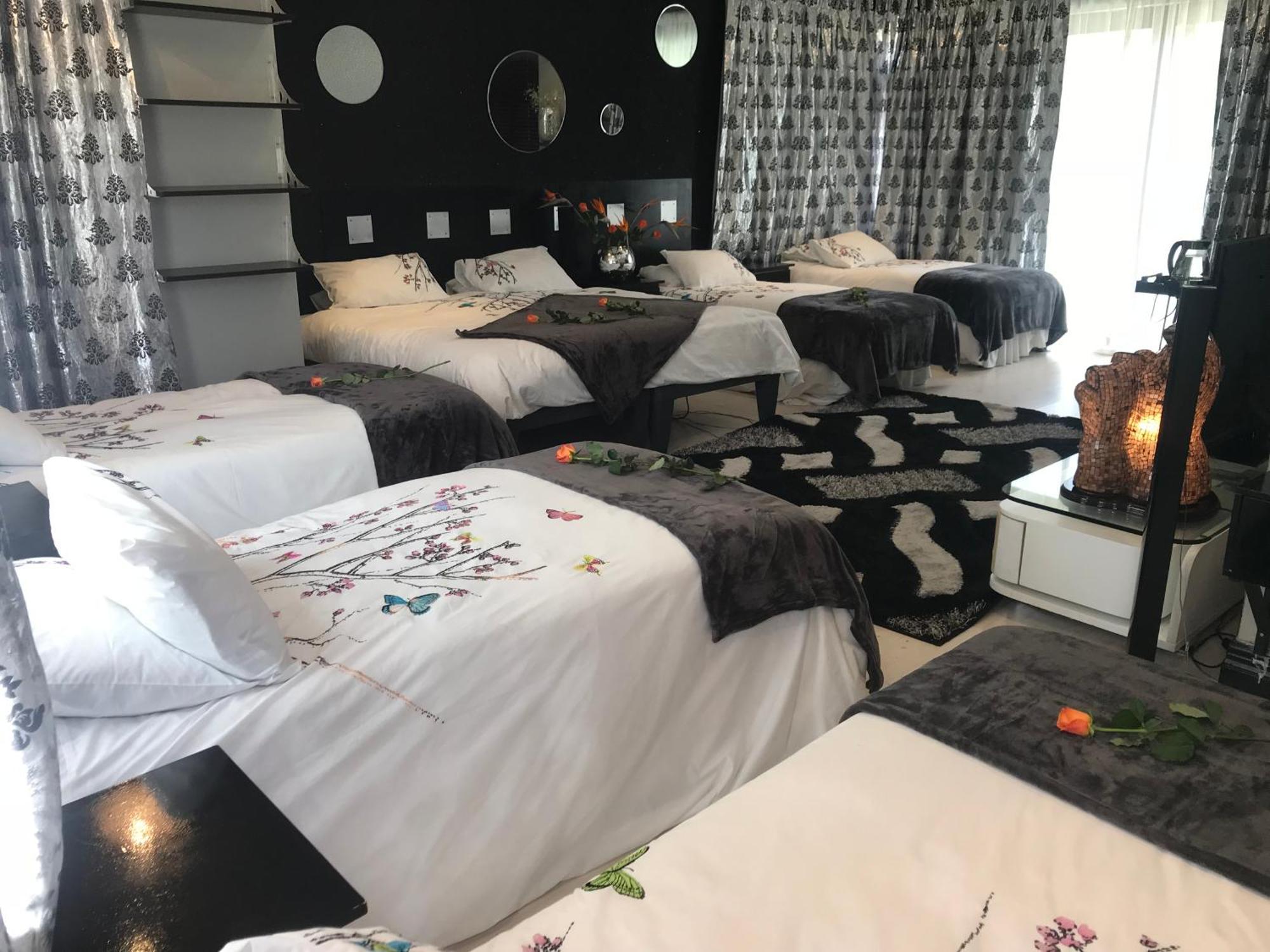 Africa Paradise - Or Tambo Airport Boutique Hotel Benoni Phòng bức ảnh